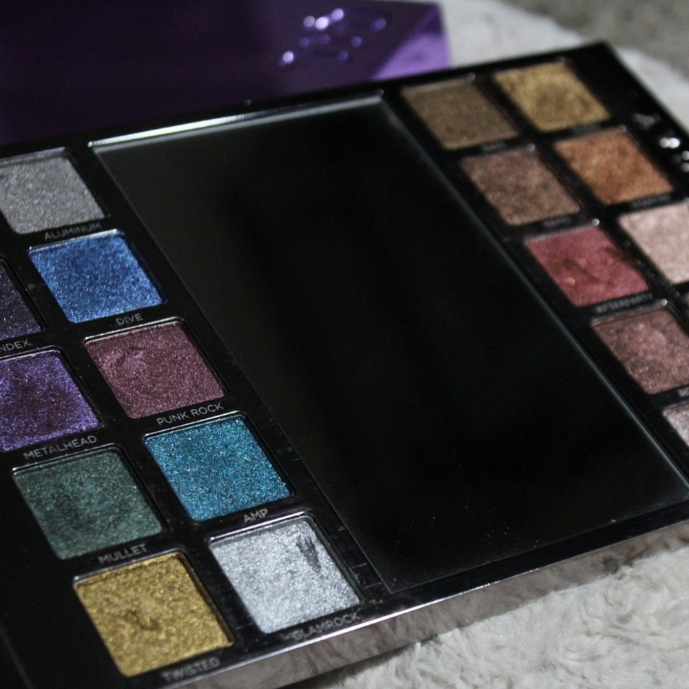Urban decay heavy metals pallet